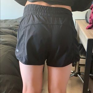 Tracker V Short 4